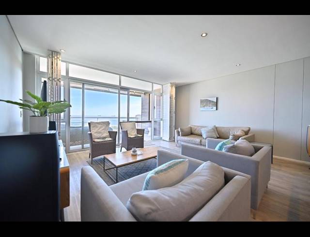 3 BEDROOM APARTMENT FOR SALE IN DOLPHIN BEACH
